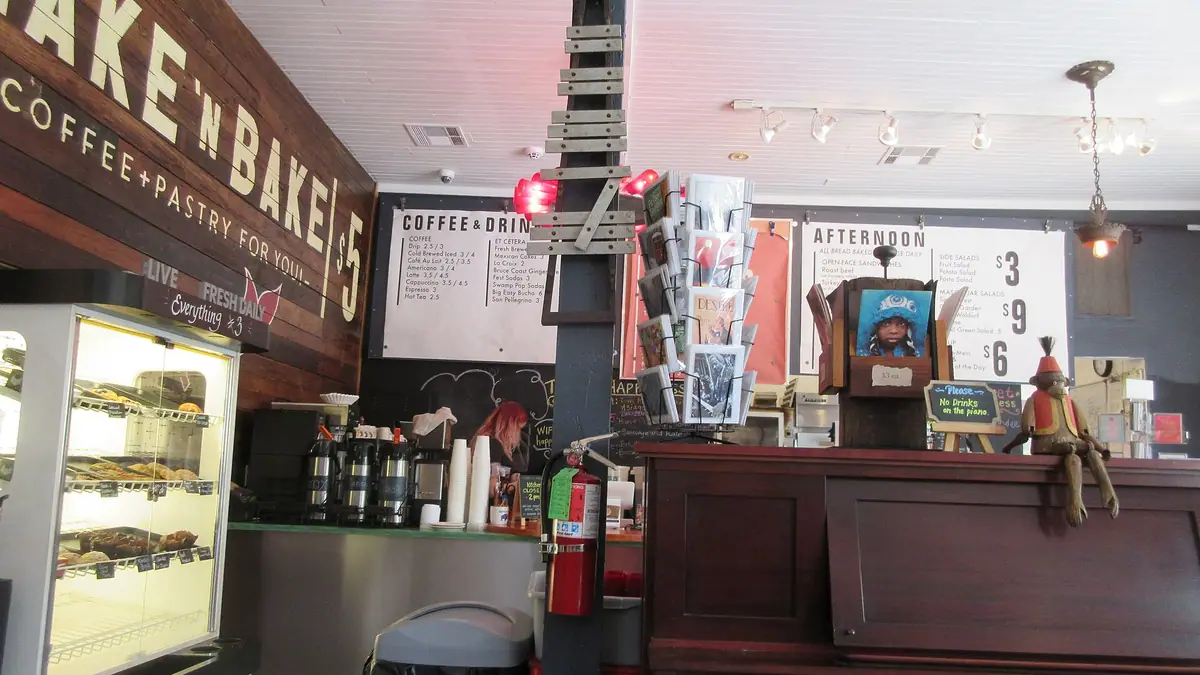 Magee Street Bakery – bakery in Phippsville, Northampton